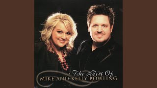 Video thumbnail of "Mike & Kelly Bowling - Thank God for the Preacher"