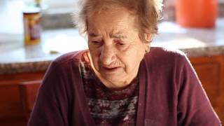 Kourabiedes with Yiayia