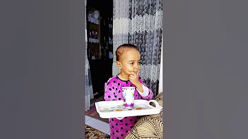 شوف أبويا لما يدلع أختي 