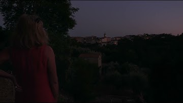 Garage, des moteurs et des hommes - Claire Simon - clip