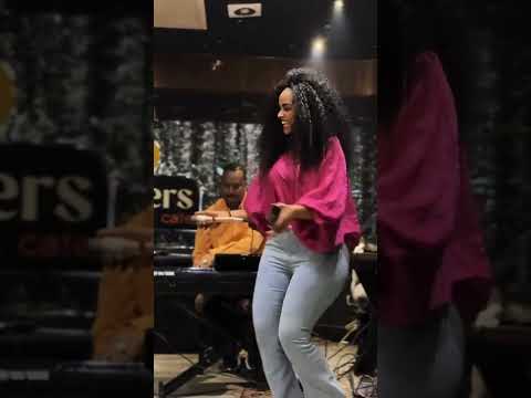 الفنانه عهود مدني مارقه بي كلوووو الحق الفيديو قبل يفوتك