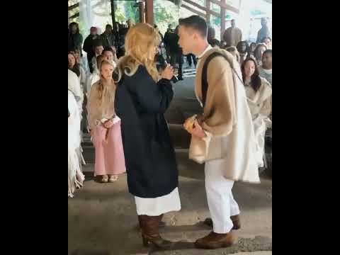 Liz Gillies And Sam Underwood Sings Happy Together By The Turtles 