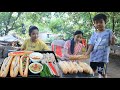 Cook and Eat : Seyhak and Aunt Mouy eng enjoy eating hot dog bread / Yummy h dog bread recipe