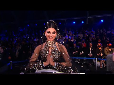 Videó: Urvashi Rautela megnyerte a Miss Universe-t?