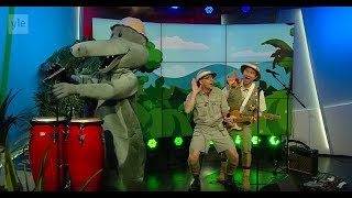 Video thumbnail of "Mennään viidakkoon - Aarne Alligaatori Ylen aamu TV ssä"