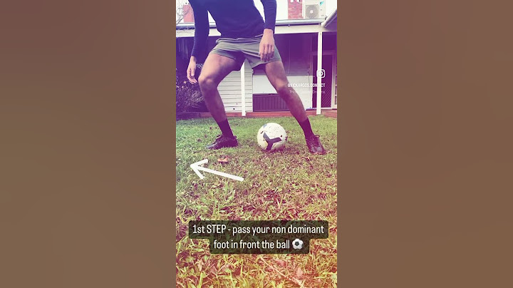 Let’s learn how to make the scissors trick ⚽️❤️