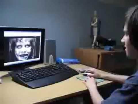 video-lucu-saat-sedang-bermain-game-yang-bikin-kaget