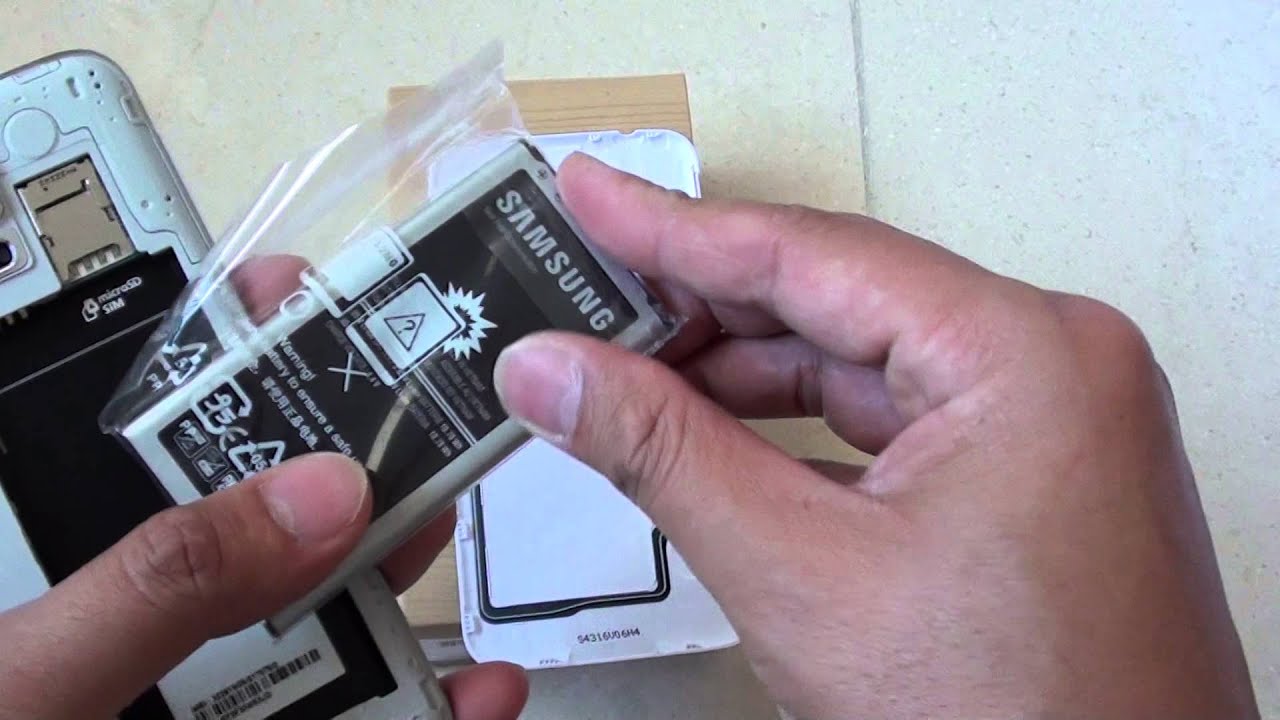 Samsung Galaxy S5: How to Insert/Remove a Battery