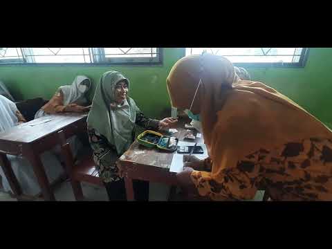 Kegiatan Tambah Darah dan Cek Gula Darah Guru, Karyawan dan Siswa/i SMP Negeri 2 Gondang (21/5/2022) Kegiatan Tambah Darah dan Cek Gula Darah Guru, Karyawan dan Siswa/i SMP Negeri 2 Gondang (21/5/2022)