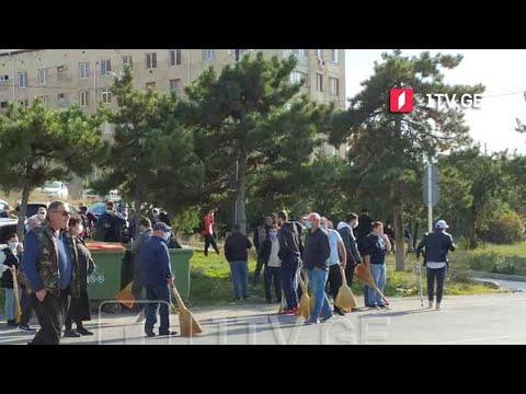 სააკაშვილის მხარდამჭერებს კონტრაქცია-პერფორმანსით დახვდნენ