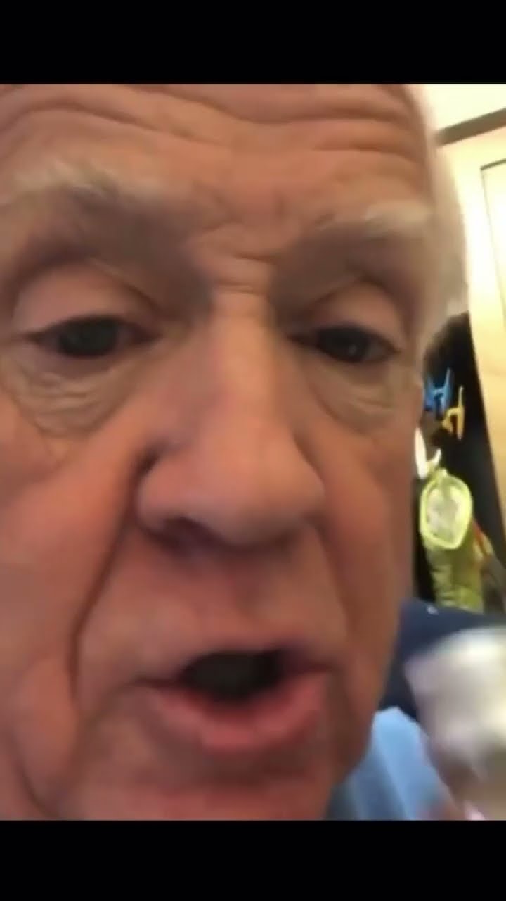 We miss you Leslie ?