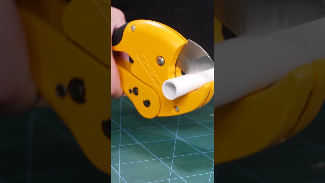 This Tolsen Pipe Cutter Works A Treat 