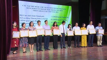 Trao giải Cuộc thi viết về Gương điển hình tiên tiến, người tốt, việc tốt