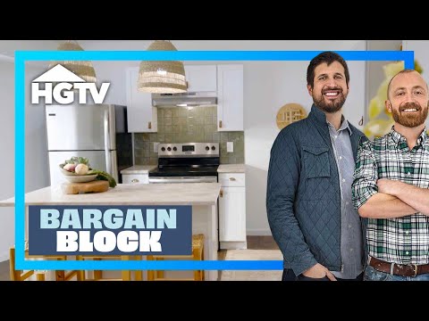 Home With Tons Of Water Damage Gets FULL Makeover | Bargain Block | HGTV