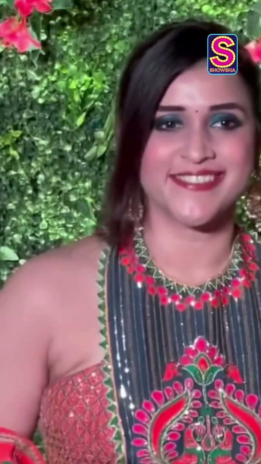 Mannara Slaying At Her Cousin’s Wedding, Sets Major Fashion Goals! | N18S #mannarachopra #shorts