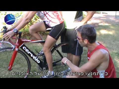 וִידֵאוֹ: כיצד ניתן להתאים את המושב על מכסחת רכיבה של אומן?