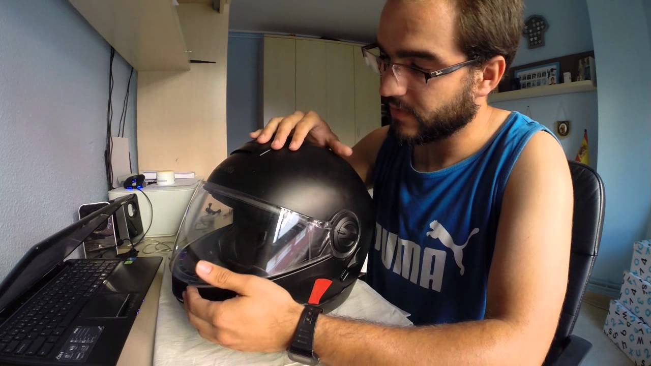 Schuberth c2 - YouTube