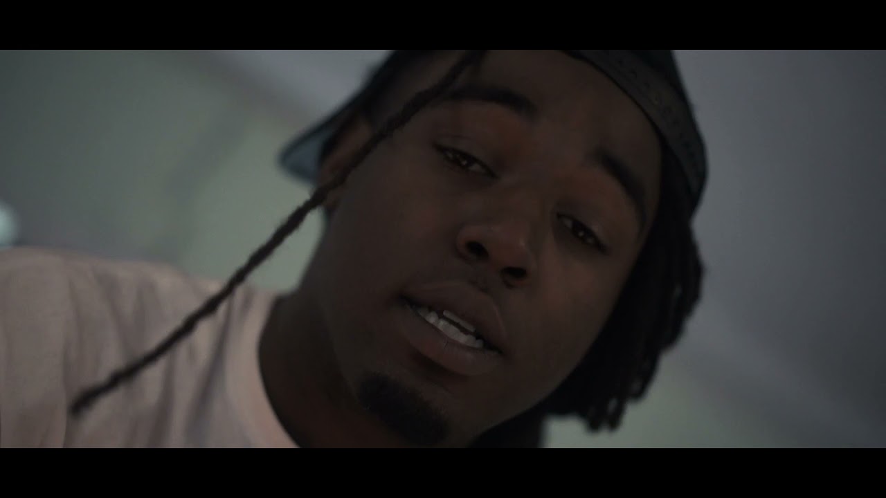 Tonton Drvco - No Face (Official Music Video) di YouTube Tonton Drvco - No Face (Official Music Video) di YouTube