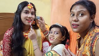 ডোনা আর আমি দুজনে দিদিভাই কে গায়ে হলুদ Look সাজিয়ে দিলাম। Haldi Makeup