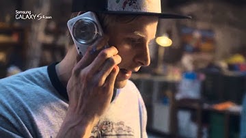 Samsung GALAXY S4-zoom Commercial