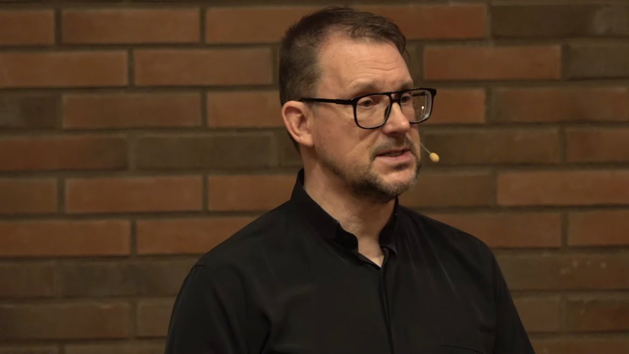 2024-11-23 19.00  Predikan: Hans Weichbrodt  Lovsång: Evert Hedin med team