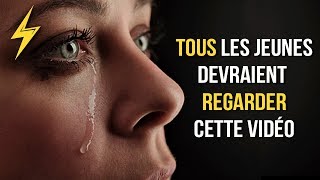 Comment on appelle une personne qui pleure beaucoup ?