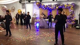 Annas Quince Brindis “Call It What You Want” by Taylor Swift