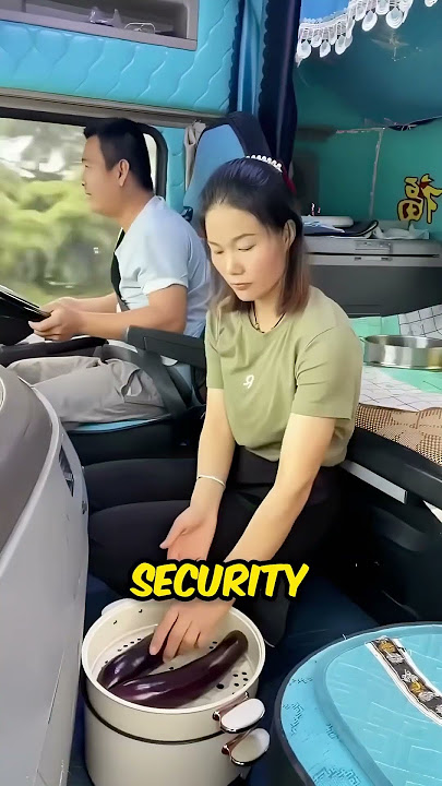 Japan’s Truck Driver Couple ❤