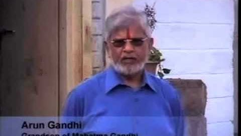 Gandhi for Children - Dr. Arun Gandhi in India - on Gandhi Tour TV