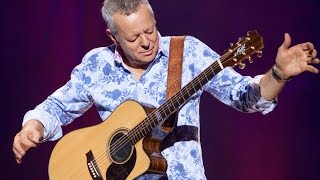 Video thumbnail of "Tommy Emmanuel in Russia"