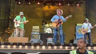 Mean Old Sun - Turnpike Troubadours LIVE Stagecoach
