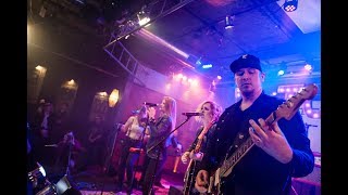 Jessica Lynne - Ain't That A Shame - Live on Band in Seattle