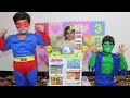 لارا تبيع في ماكينة الحلويات و سوبر مان انقذها من الوحـش العملاق superman vs hulk