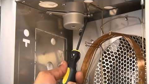 Replacing the Gold Seal   Ultimo