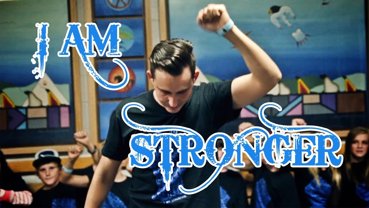 在 YouTube 上观看 Unkle Adams - I Am Stronger (Official Anti-Bullying Music Video) 在 YouTube 上观看 Unkle Adams - I Am Stronger (Official Anti-Bullying Music Video)