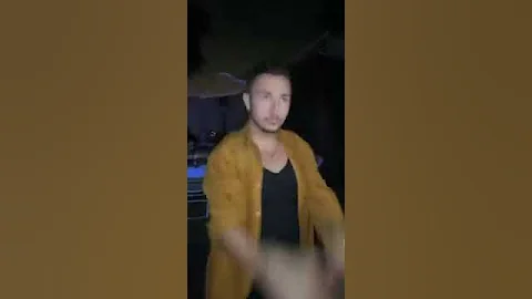 Guy does backflip and hits someone - Stan Twitter