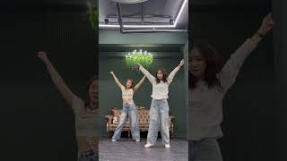 [#Shorts]#뉴진스(#NewJeans) - #HowSweet#하우스윗 #challenge