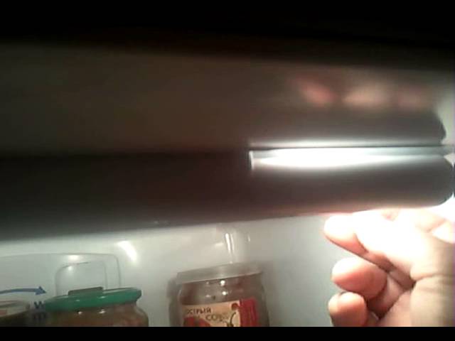 замена лампочки в холодильнике индезит