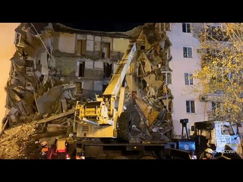 Обрушение жилого дома в Астрахани: в одной из квартир снесли несущие стены