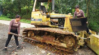Genius girl restores giant KOMATSU wheel loader // Completely restores KOMATSU excavator