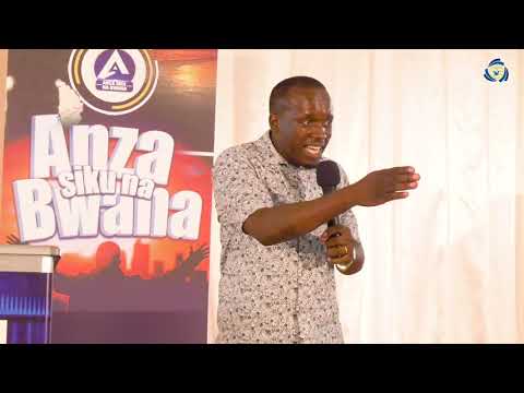Video: Mahusiano Ya Kifamilia Wakati Mtu Mpya Wa Familia Anaonekana