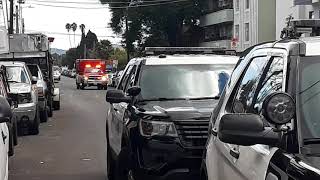 LAFD Ra 881 code 3/ arrived