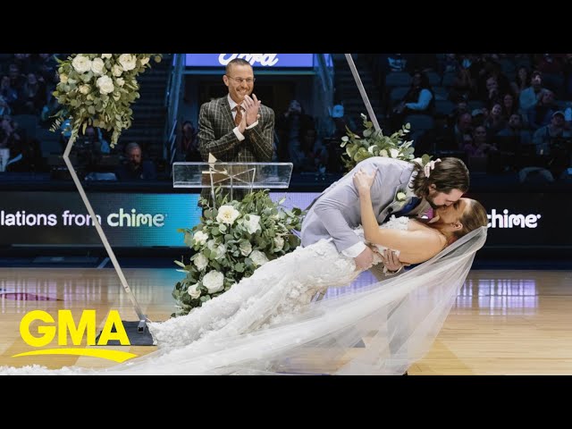 One Couple Gets Married at a Dallas Mavericks NBA Game