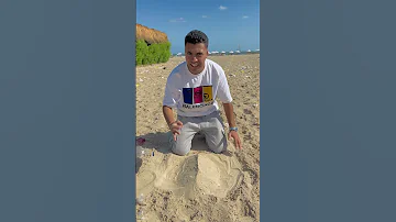 خود بعضك وامشي يلا يلا 