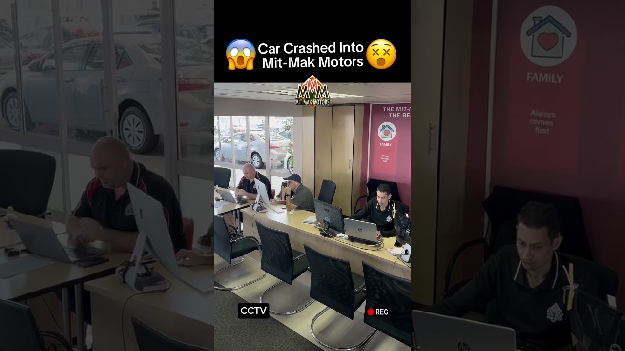 CAR CRASH AT MIT MAK MOTORS 