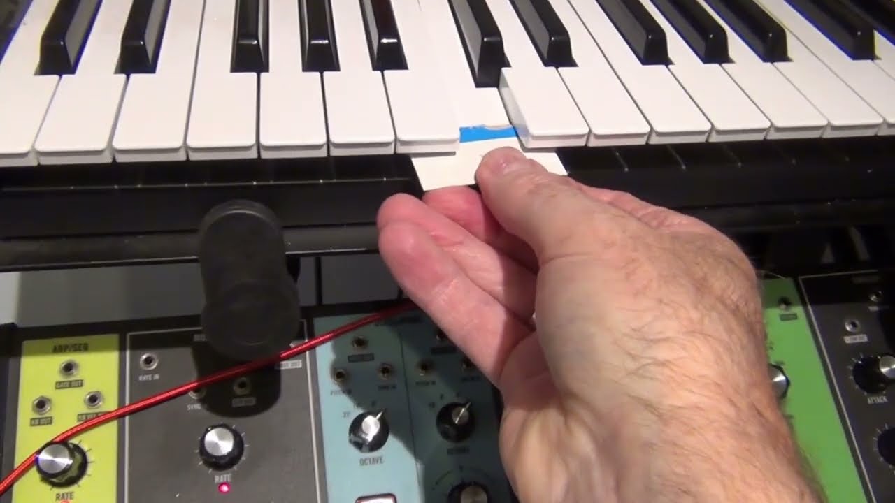 Gentle hardware jam Moog Grandmother Arturia Microfreak Behringer