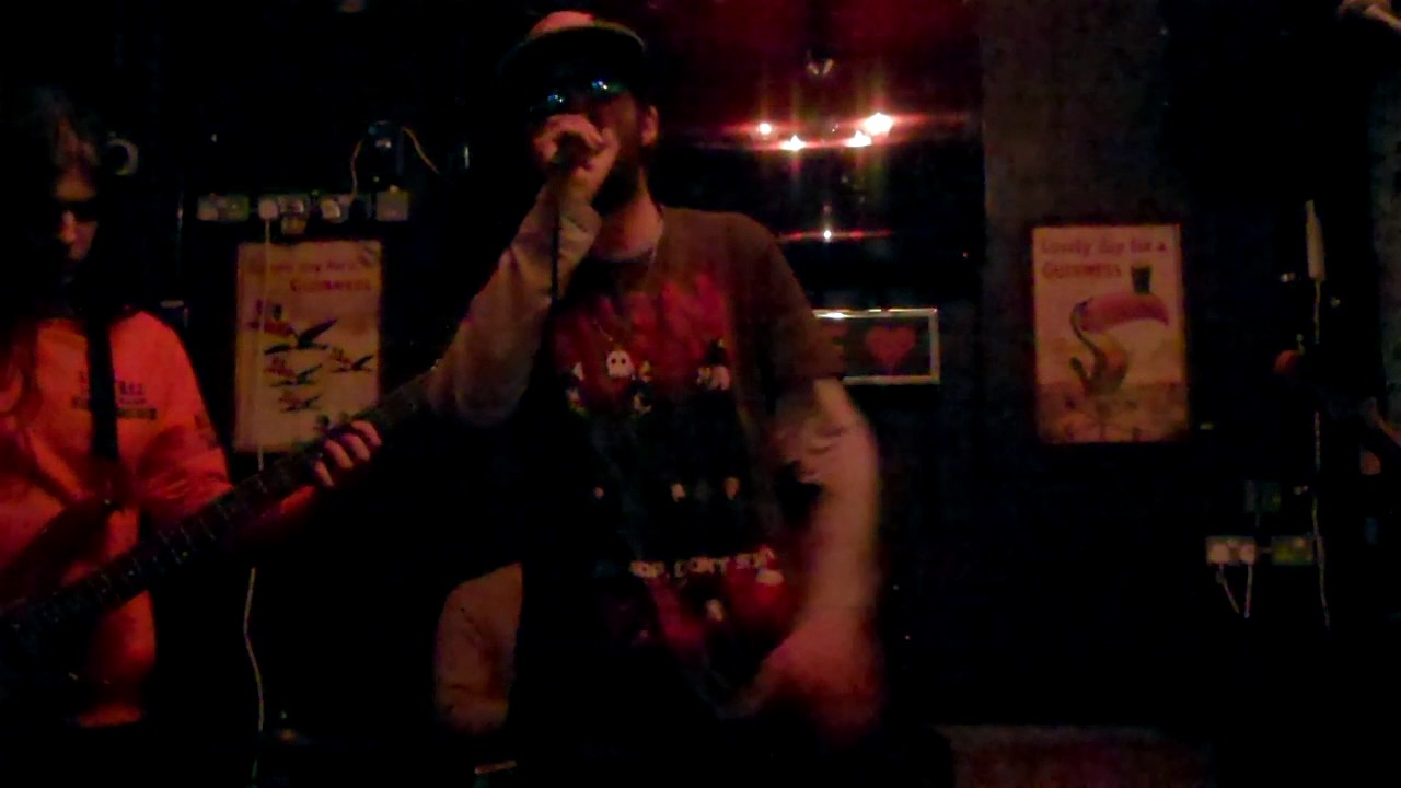 Unique Technique @ The Dolphin pub open mic, Hackney