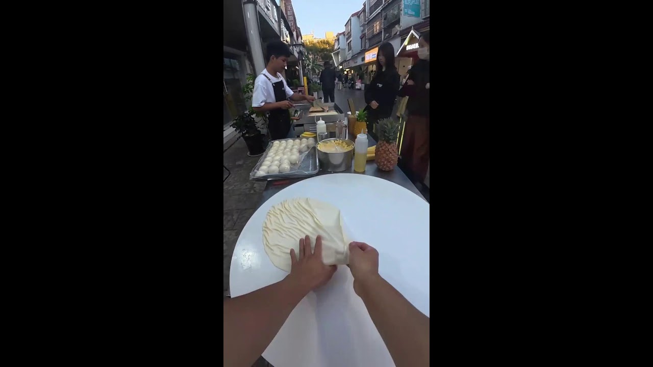🔴 LIVE: Street Roti Canai in Action | Chinese Market Flying Dough Show