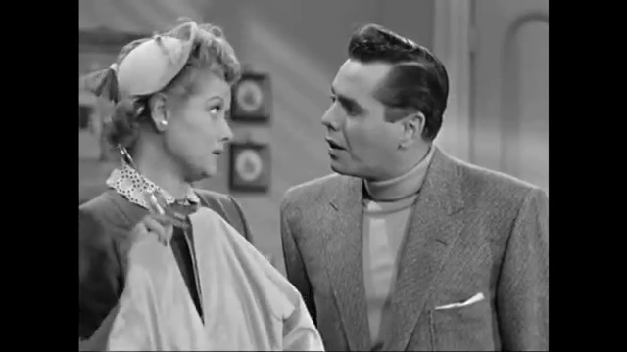Lucy y Ricky hablando en español e inglés.   #Ilovelucy