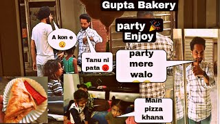 Mini party Gupta Bakery with friends and family Bacha party Enjoy kimma Patty khatam 😭#food #foodie screenshot 3